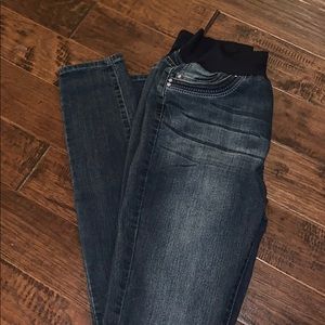 Size Small Maternity Straight Leg Jeans